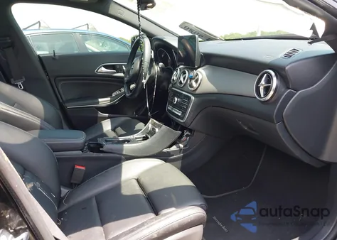 2019 Mercedes-Benz Cla 250 4Matic z USA, uszkodzony, nr VIN WDDSJ4GB7KN719777